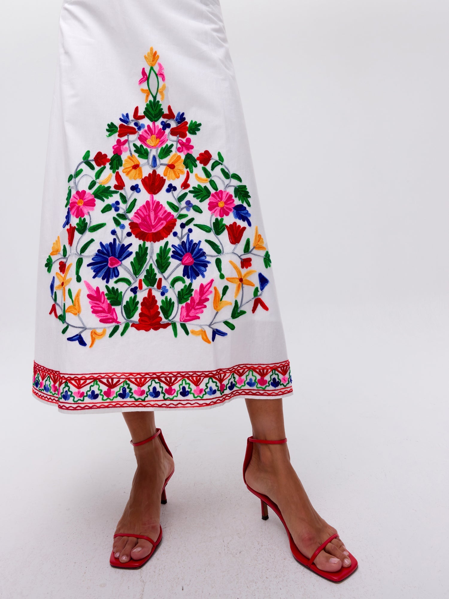 MIOH | CACAO SKIRT WHITE - Falda midi bordada blanca para invitada de boda