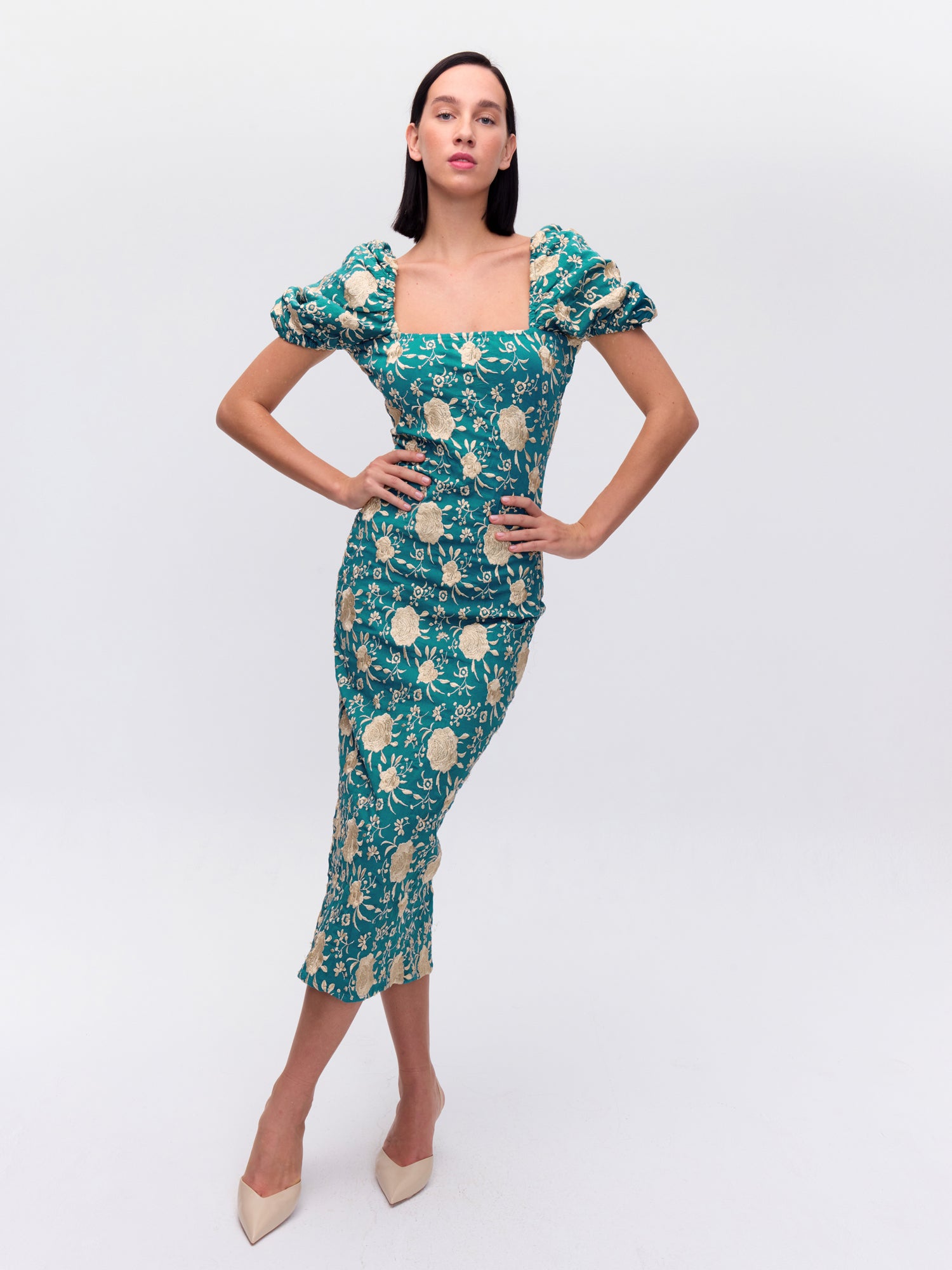 MIOH | ABRIL GREEN - Vestido manga farol bordado mantón de manila verde para invitada de boda