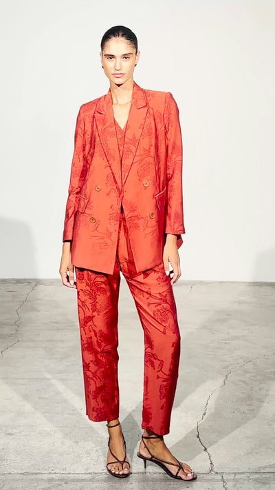 MONTESCO - Traje tela floral botánica, para ser la invitada de boda perfecta y fiesta esta primavera verano. MIOH es la marca que eligen las influencers de España para sus eventos, como bodas y fiestas